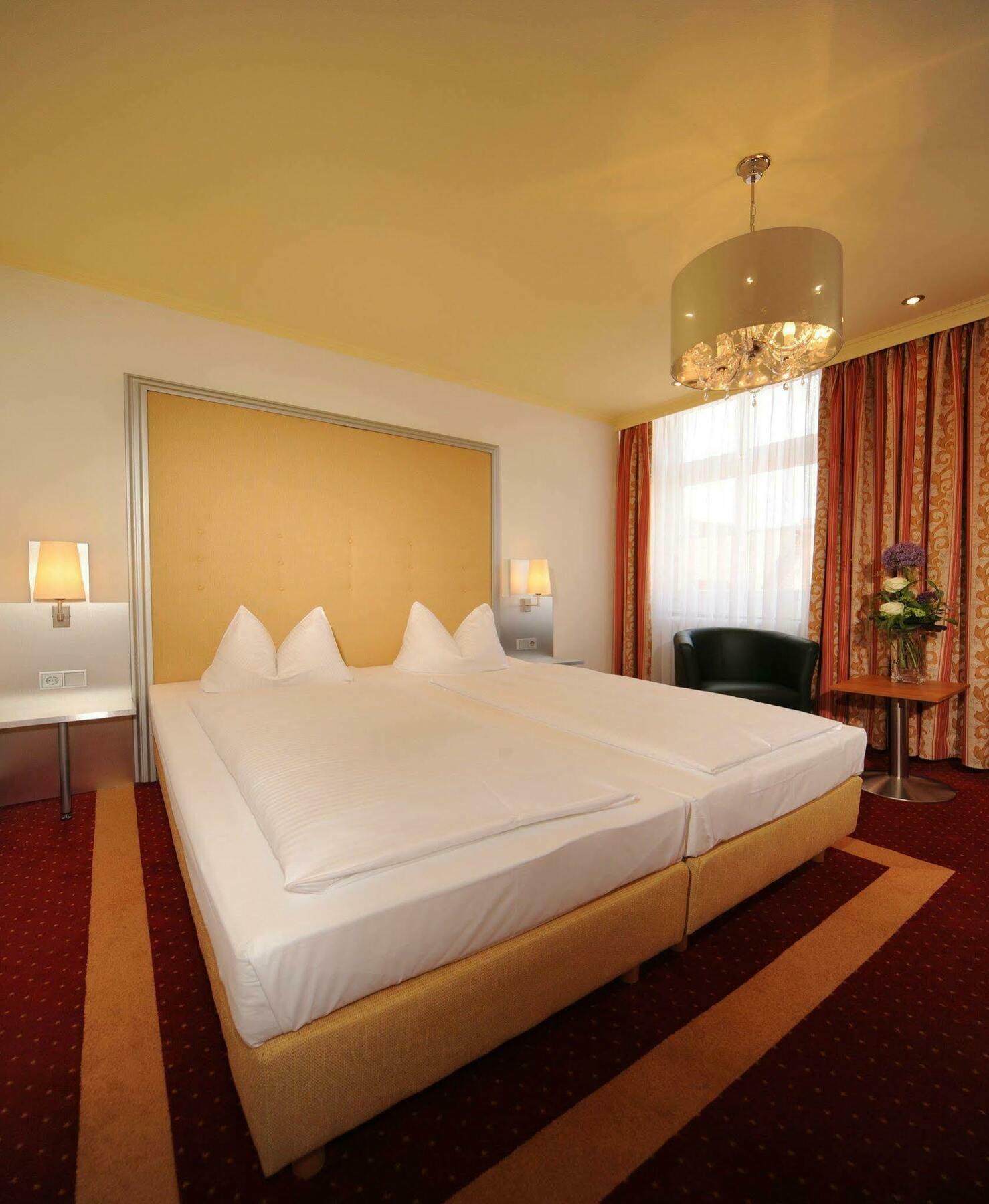 Hotel Celler Hof Zewnętrze zdjęcie